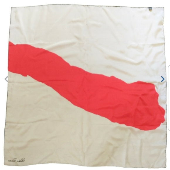 Paloma Picasso Accessories - 👑Paloma Picasso 100% Silk Italian Scarf💎